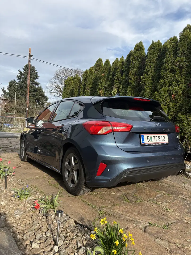 Ford Focus 1,0 EcoBoost ST-Line TOP AUSSTATTUNG - 1