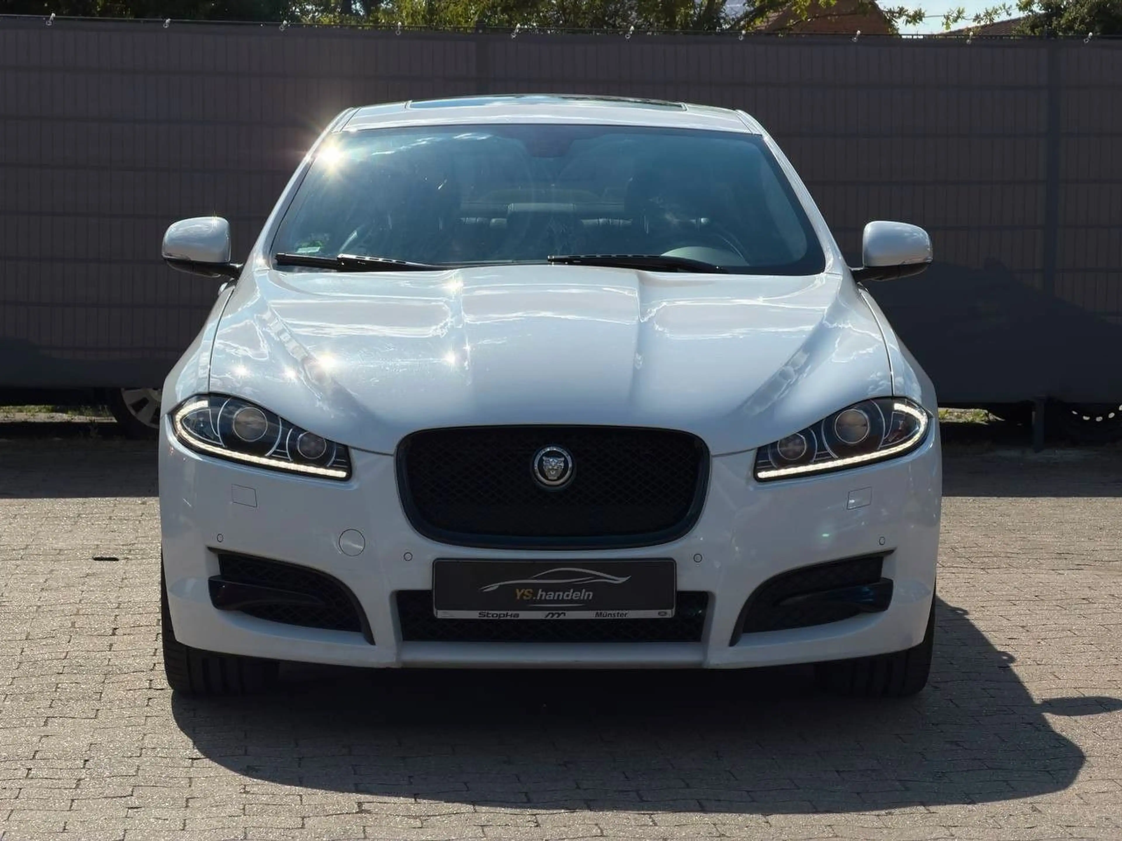 Jaguar XF 3.0 V6 Diesel S /NAVI/ RFK/ SZH/ VL/ SK — photo 2