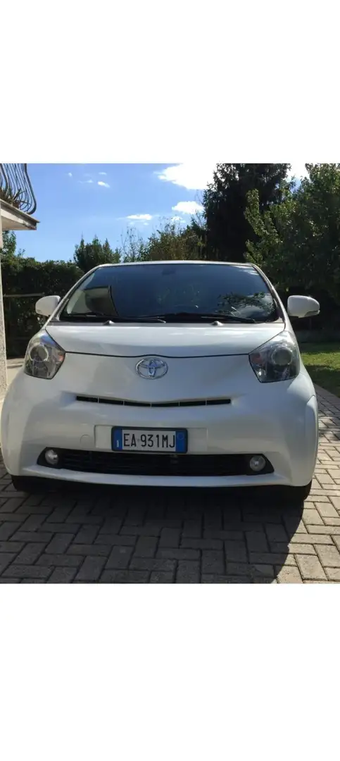 Toyota iQ 1.0 Sol - 1
