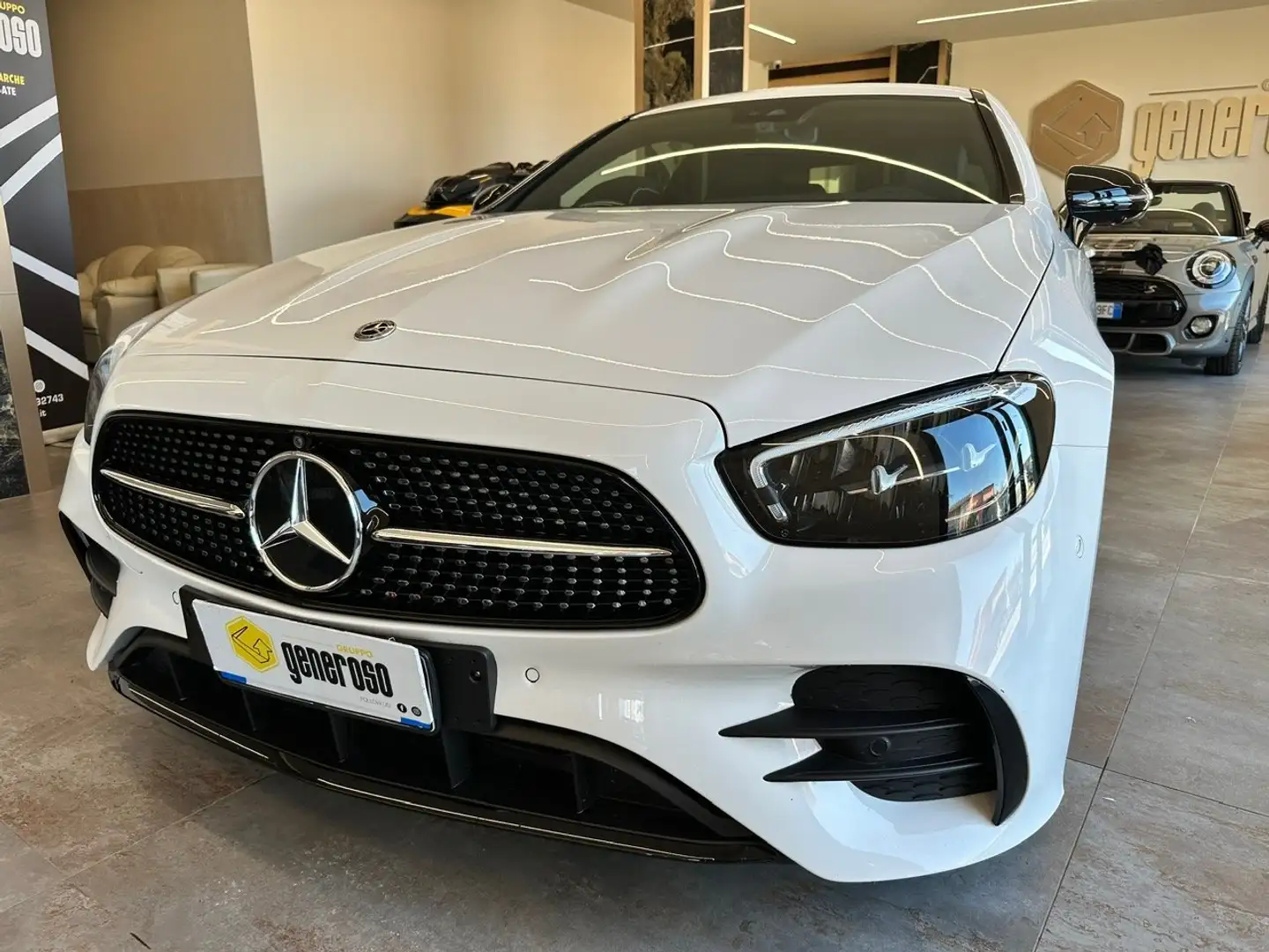 Mercedes-Benz E 350 Coupe mhev Premium Plus AMG Night Edition Bianco - 1
