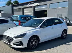 Hyundai i30 Intro Edition/Navi/Kamer/Eu6/1Ha/SHZ/LHZ/PDC