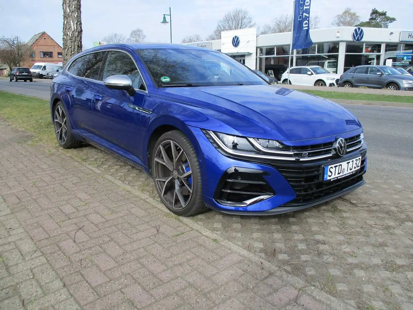 Volkswagen Arteon Shooting Brake 2.0 TSI OPF 4Motion DSG R Blau - 2