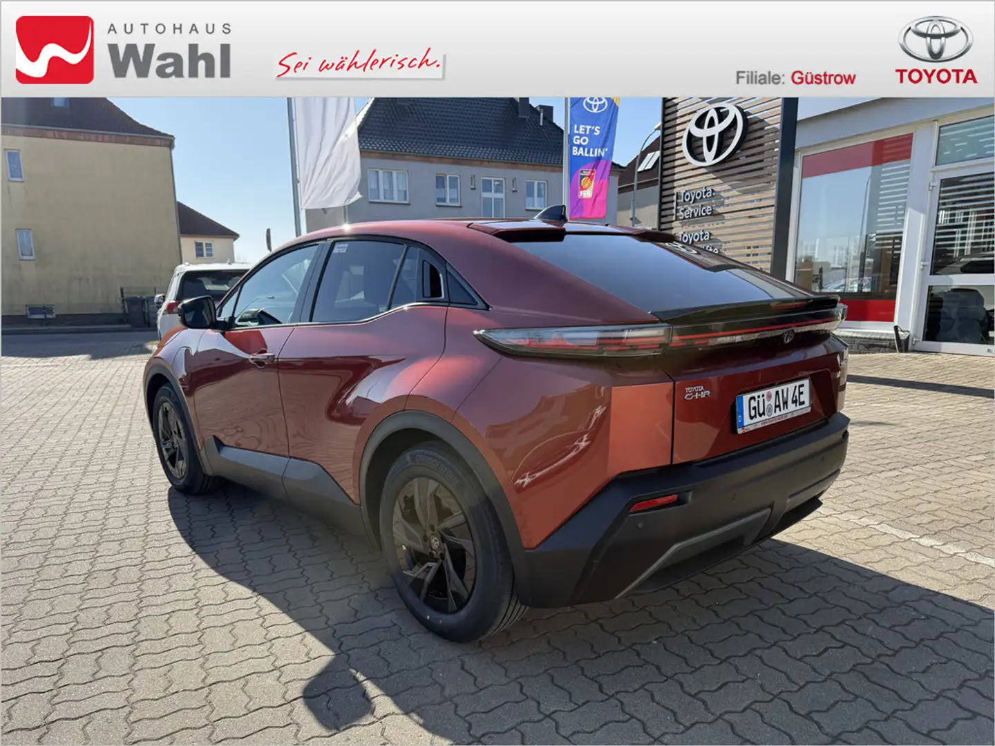 Toyota C-HR+ 165 kW Teamplayer Orange - 2