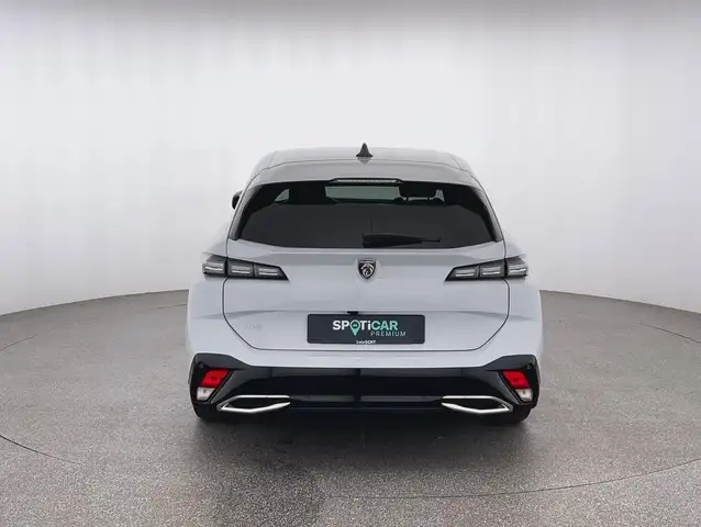 Peugeot 308 view 4