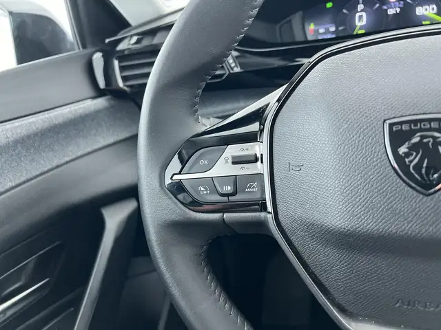 Peugeot 308 view 16