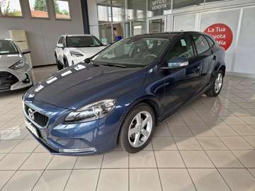 V40 2.0 d2 Kinetic my18
