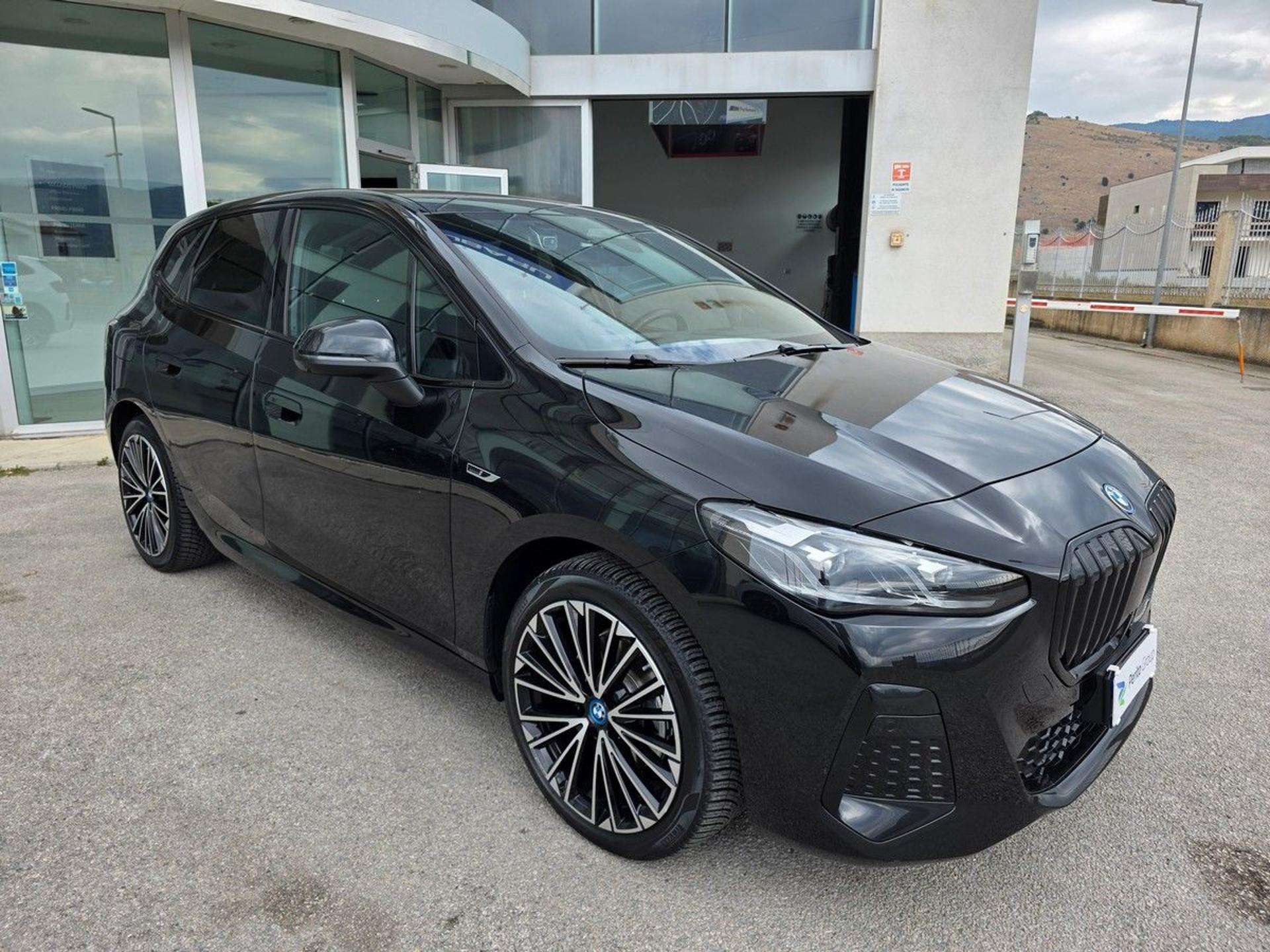 2022 BMW 225