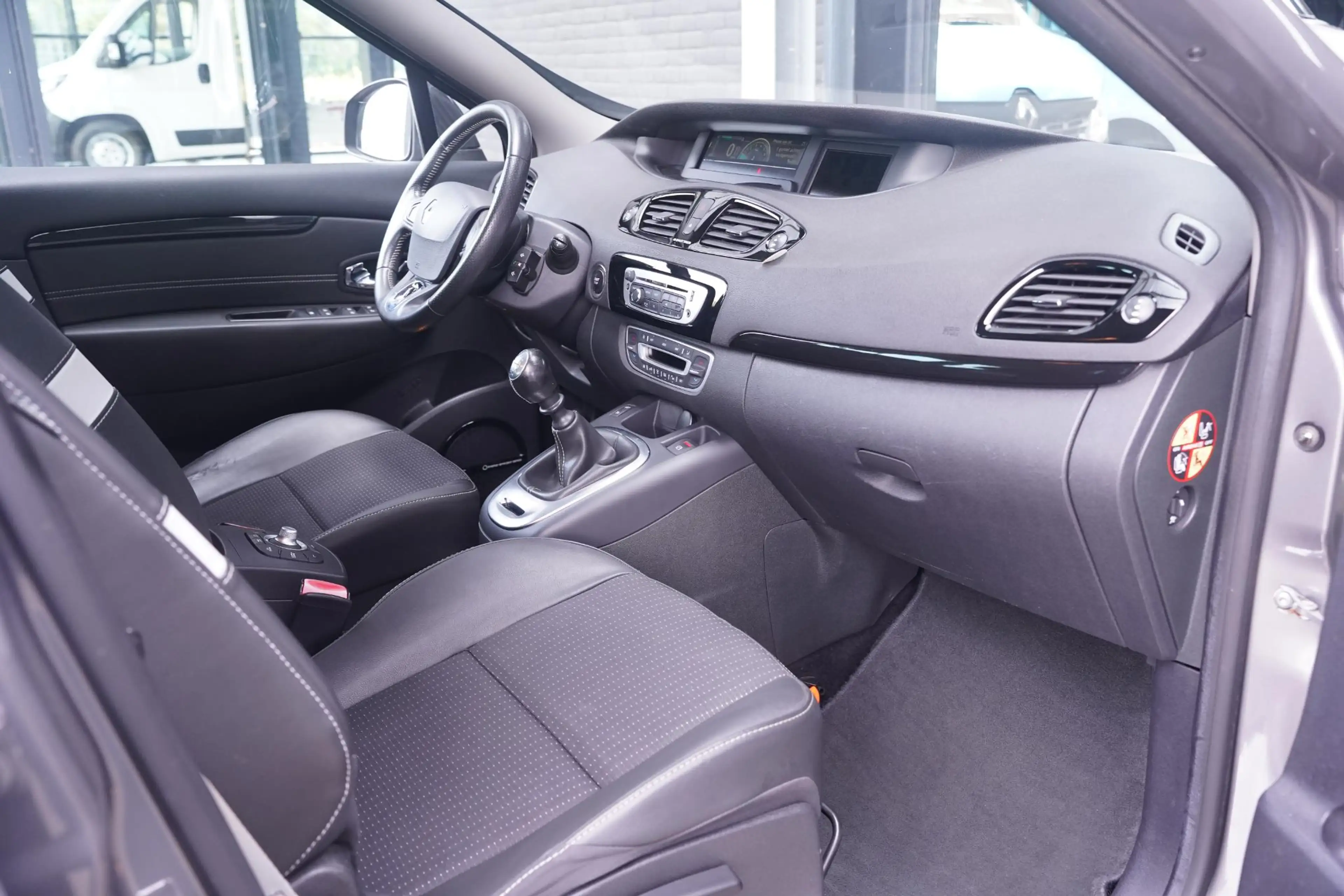 Renault Grand Scenic 1.2 TCe Bose 2e eigen. Navigatie pano-dak 17"-lmv — photo 42