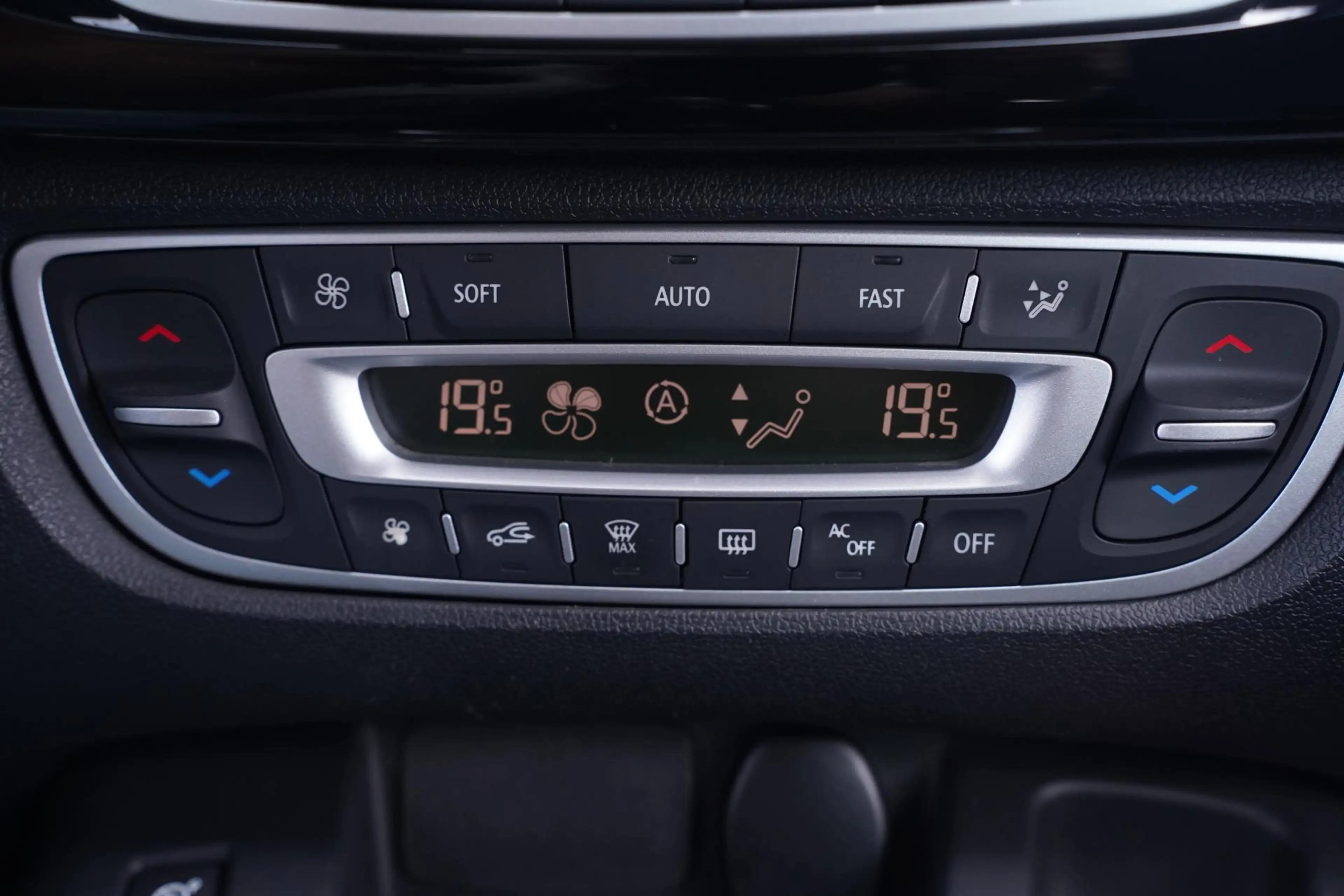 Renault Grand Scenic 1.2 TCe Bose 2e eigen. Navigatie pano-dak 17"-lmv — photo 28