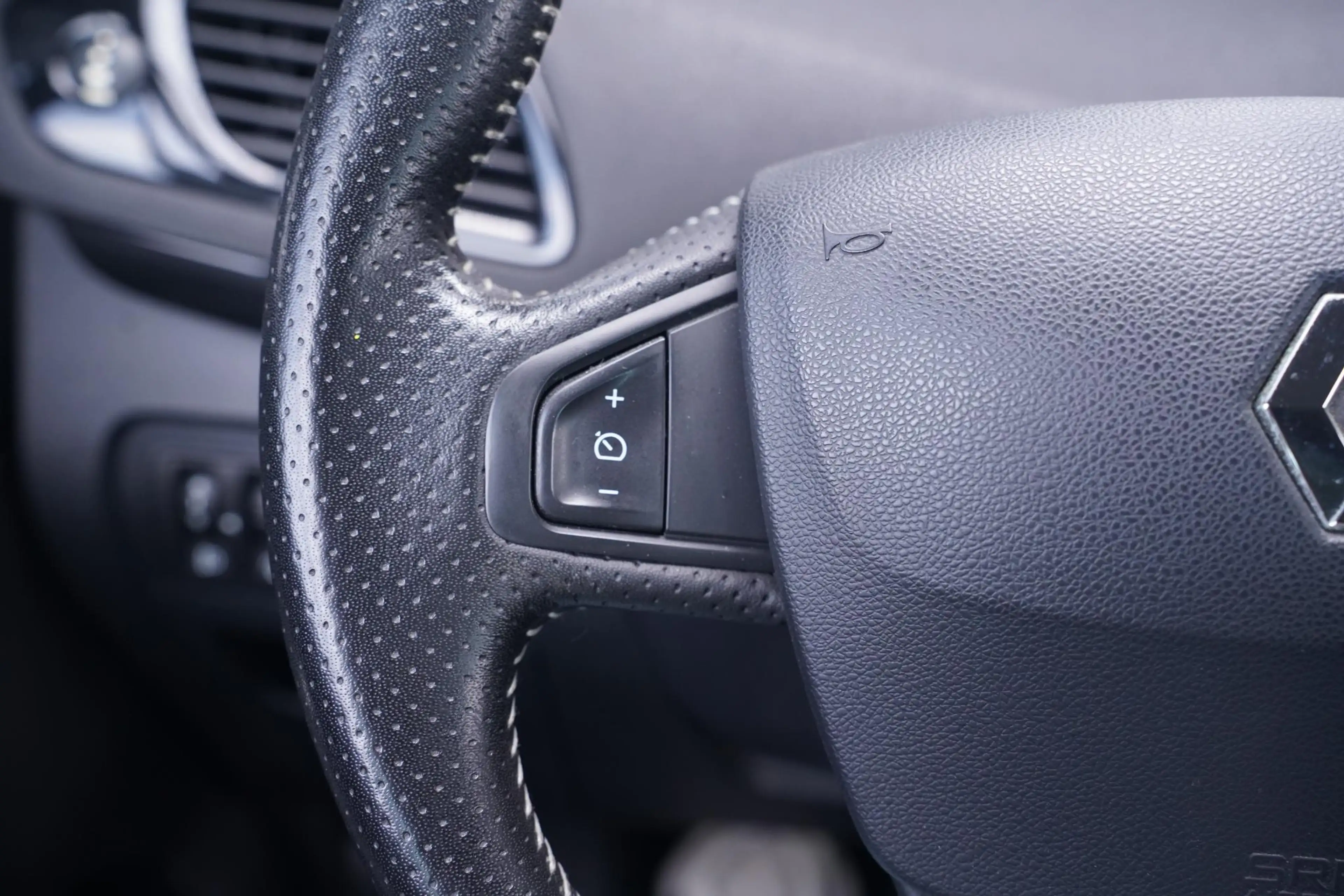 Renault Grand Scenic 1.2 TCe Bose 2e eigen. Navigatie pano-dak 17"-lmv — photo 20