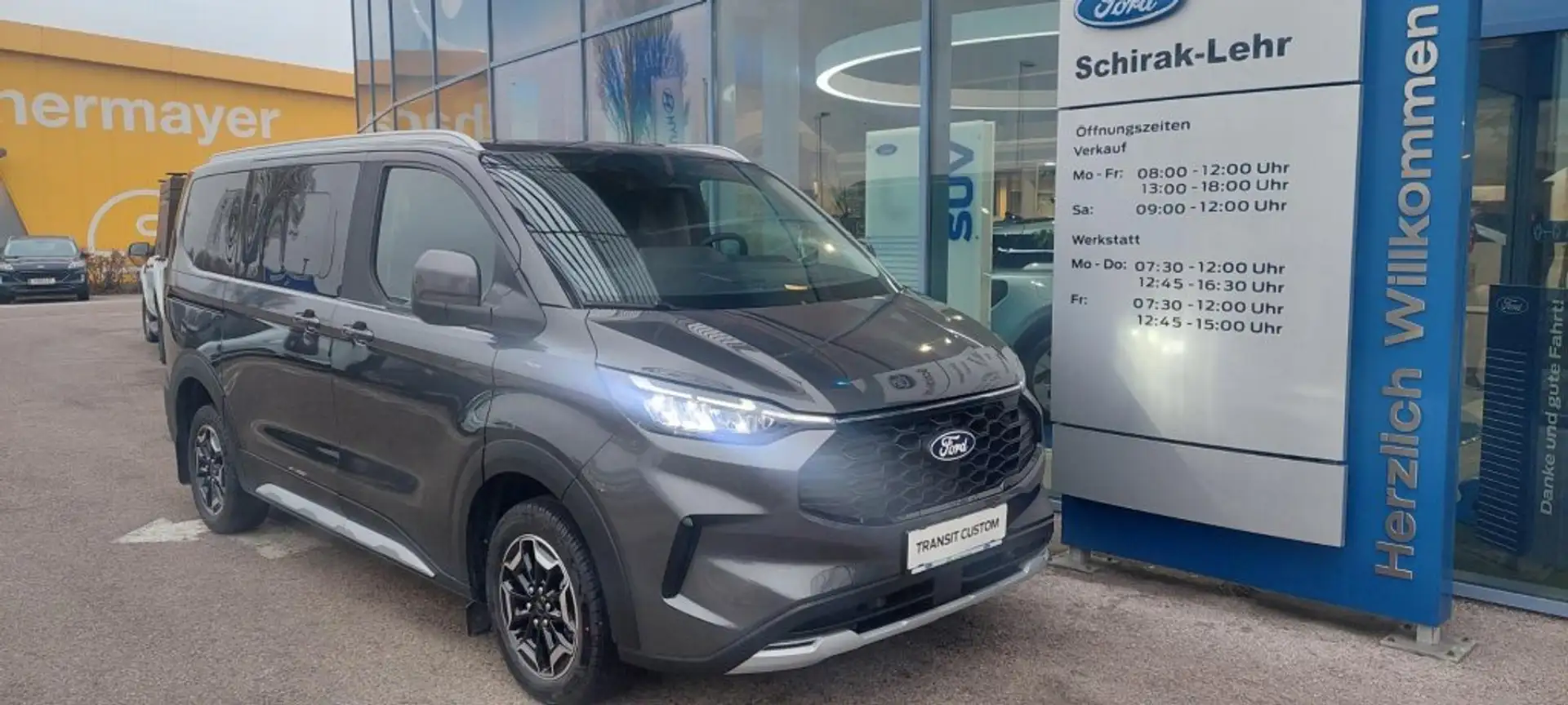 Ford Tourneo Custom 320 L1 2,0 170 PS A8 Szürke - 1