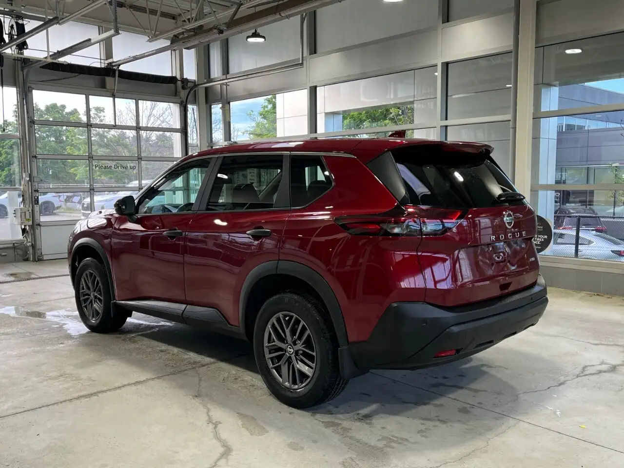 Nissan Rogue снимка Nissan Rogue