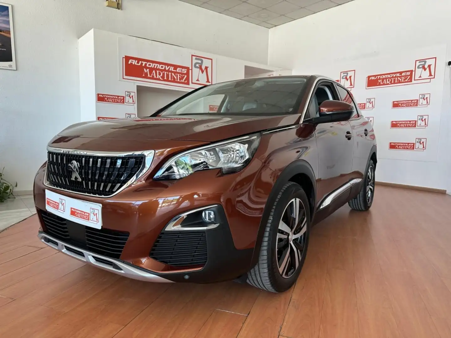 Peugeot 3008 1.5BlueHDi Allure S&S 130 Brun - 1