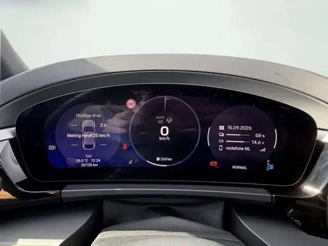 Porsche Macan view 17