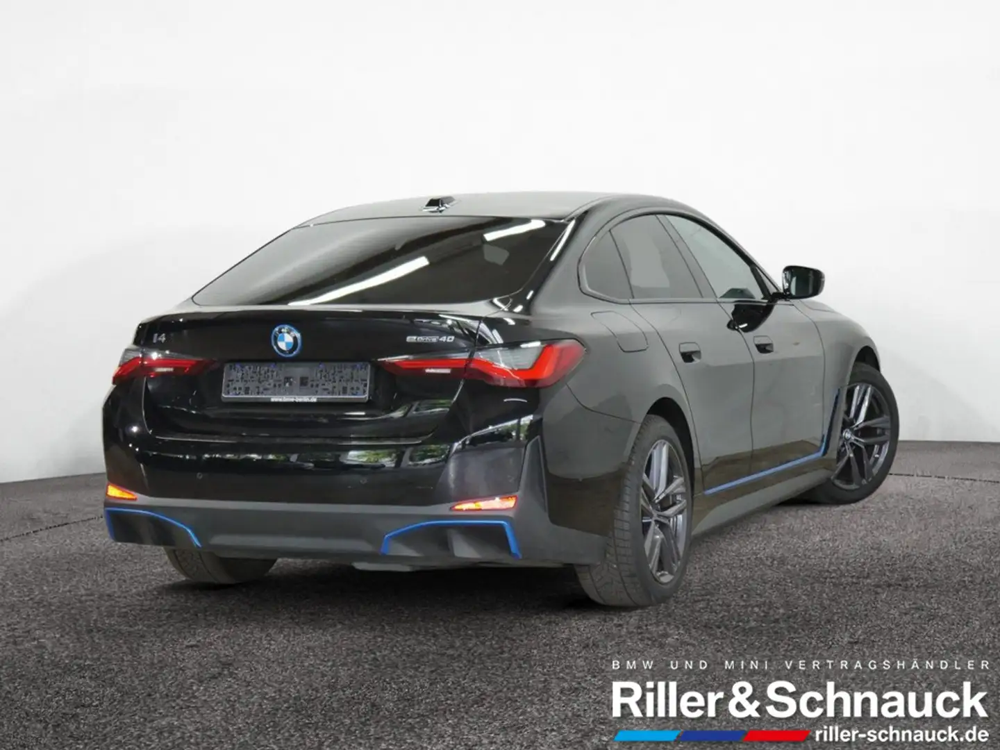 BMW i4 40 eDrive LASER+HUD+MEM+KAM Fekete - 2