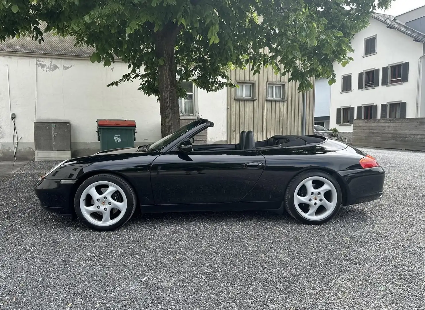 Porsche 911 Carrera Cabrio Limited Edition - 2