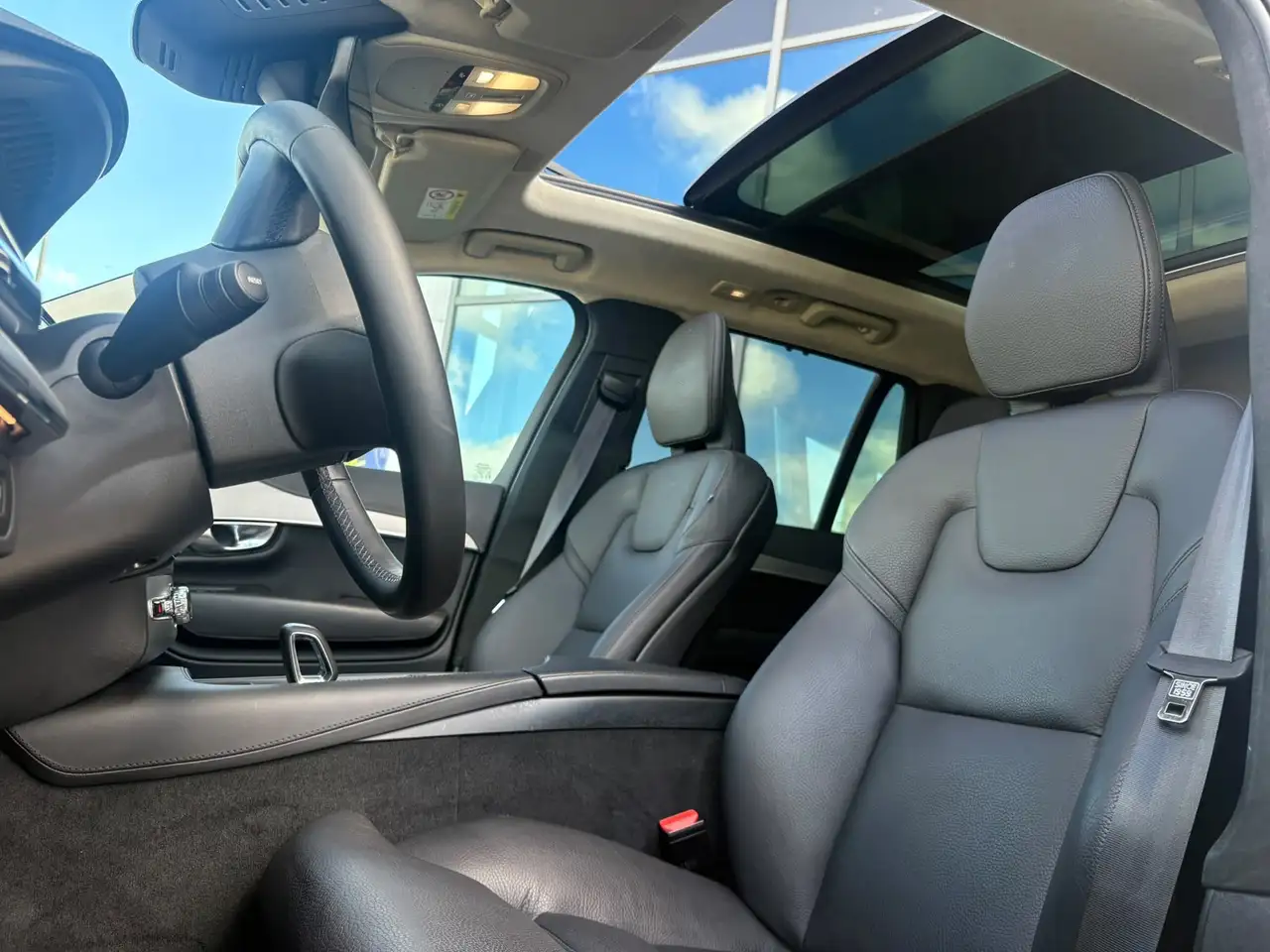 Volvo XC90 2.0 T8 Recharge AWD Ultimate Dark 455pk Luchtverin, миниатюра 6