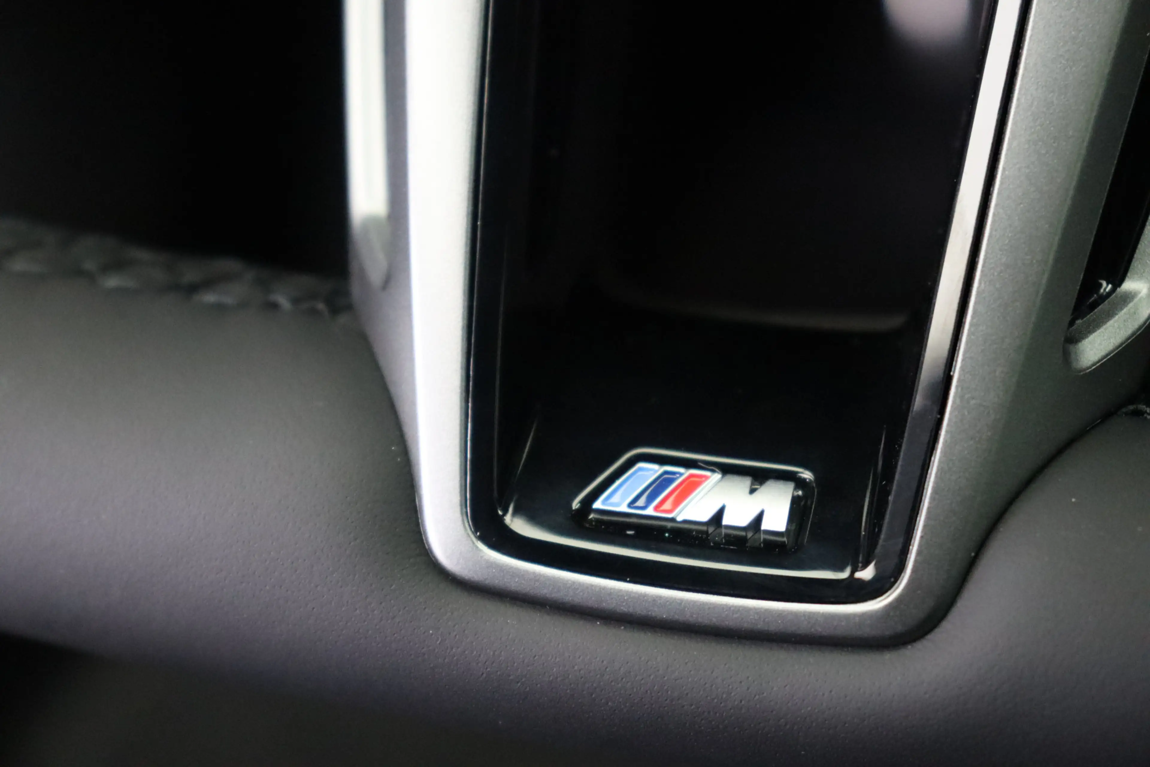 BMW i5 eDrive40 M Sport / Panoramadak / Parking Assistant — photo 15