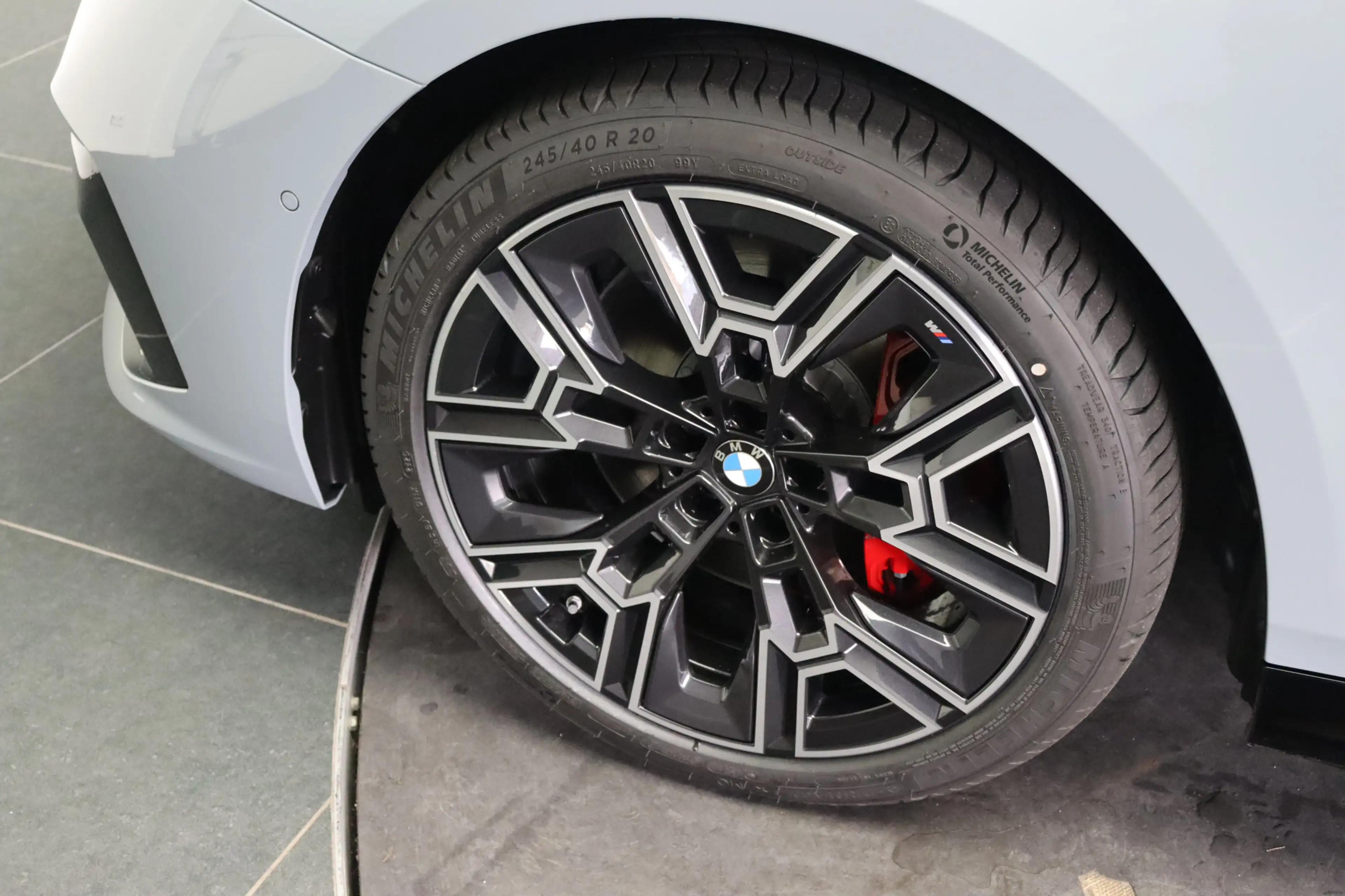 BMW i5 eDrive40 M Sport / Panoramadak / Parking Assistant — photo 7