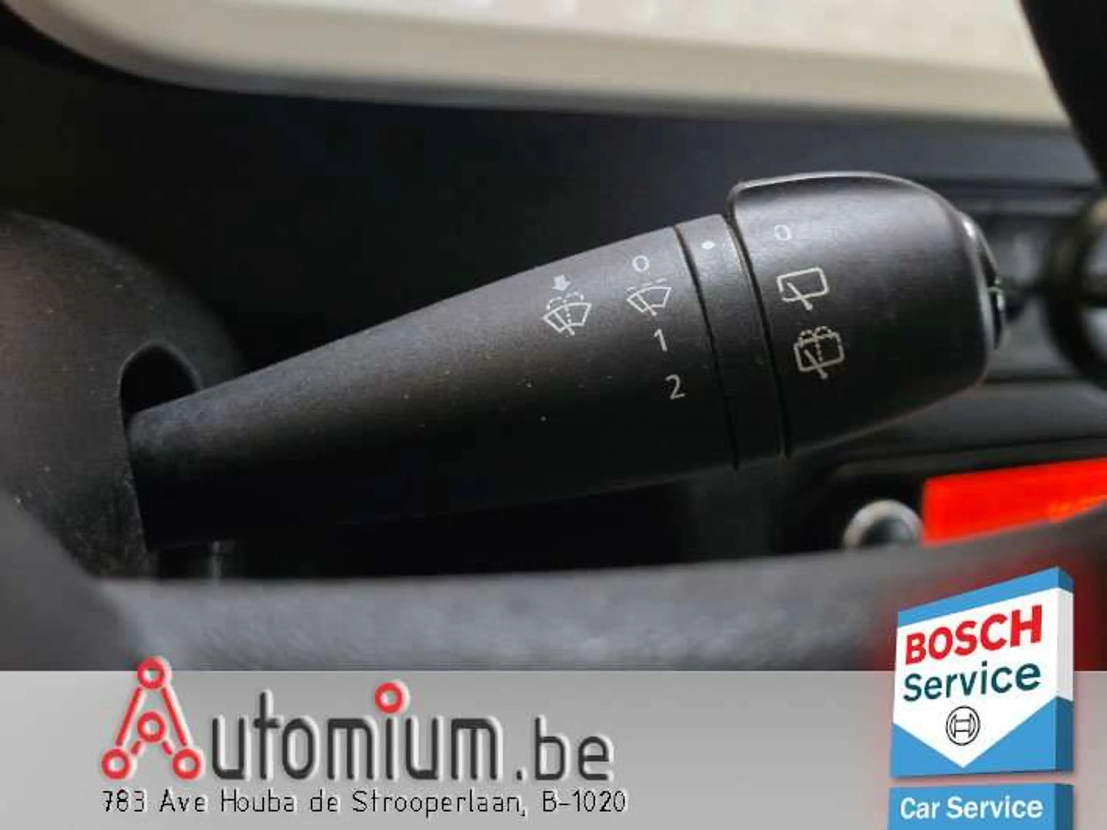 Renault Twingo Twingo 1.0i SCe Iconic S — photo 15