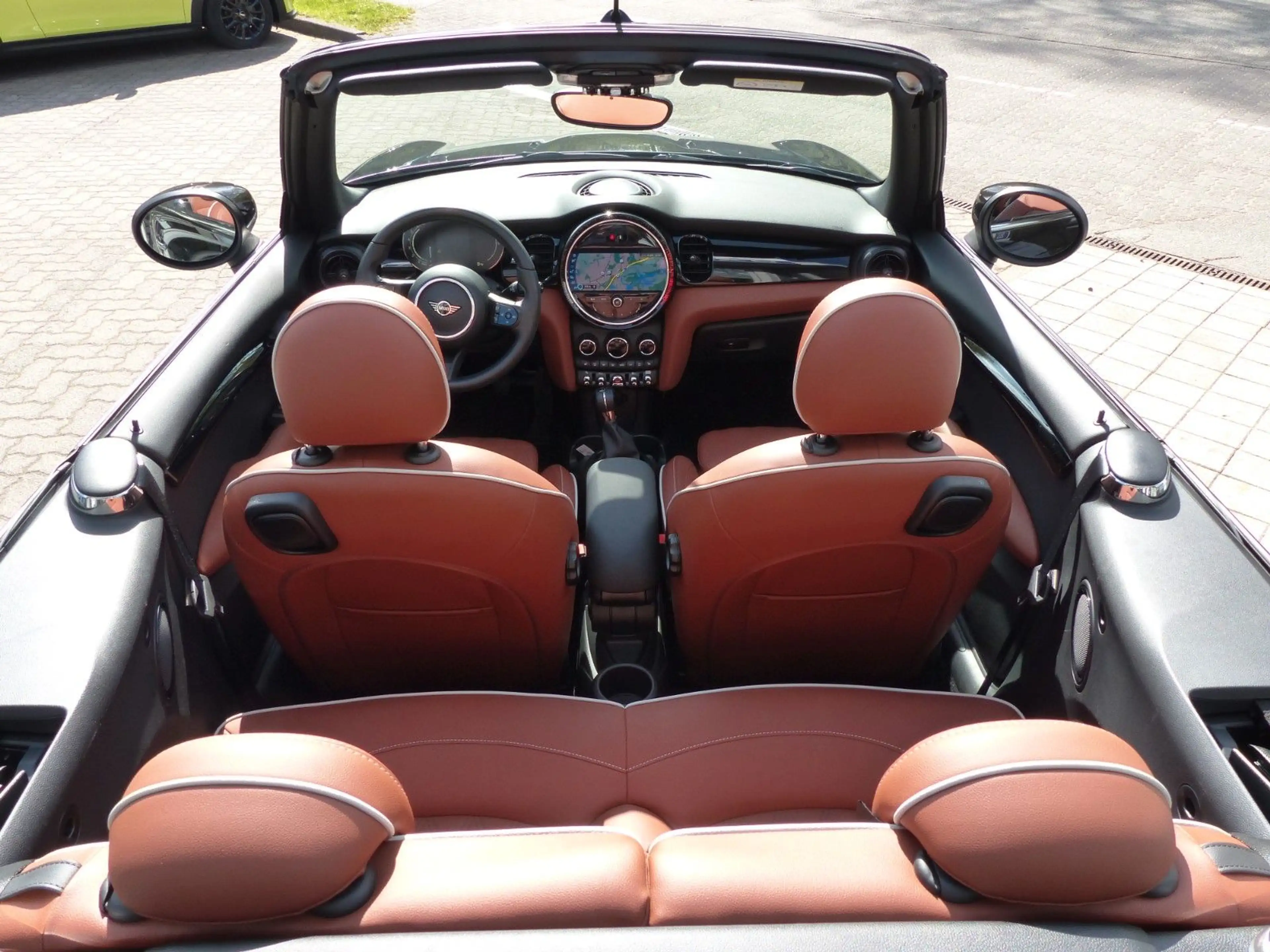 MINI One Cabrio Classic Trim, Leder Chester, Navi uvm — photo 14