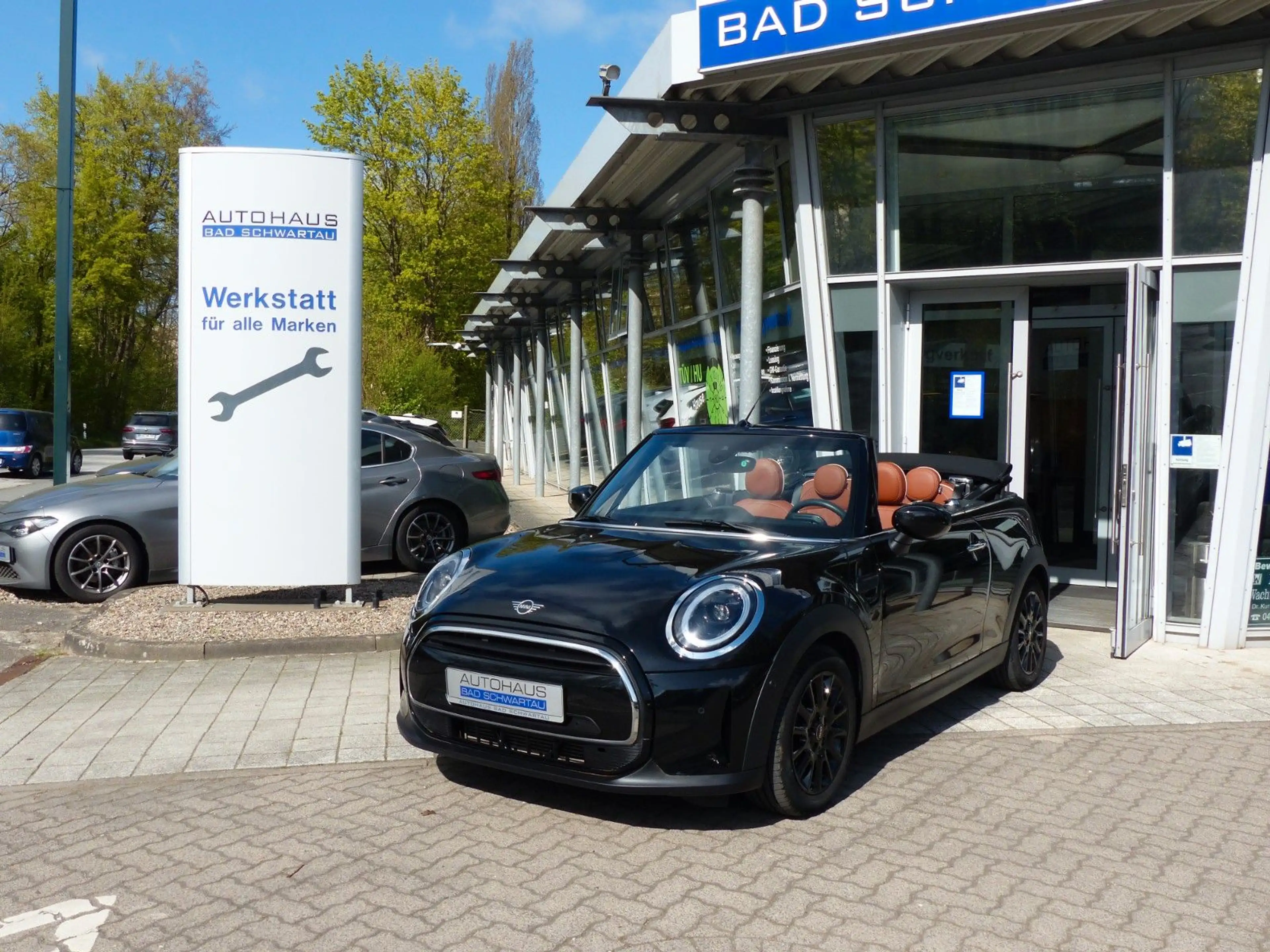 MINI One Cabrio Classic Trim, Leder Chester, Navi uvm — photo 5