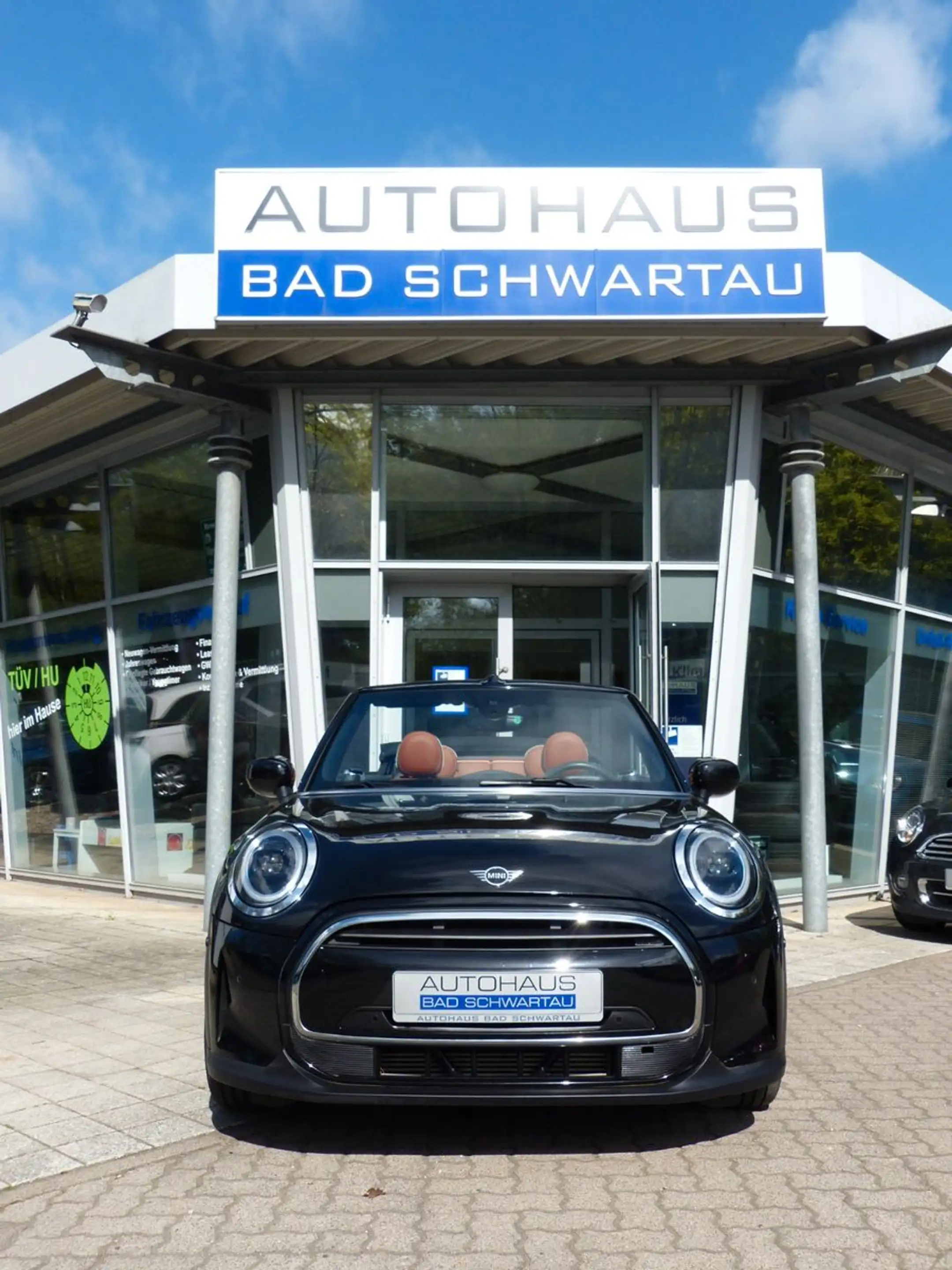 MINI One Cabrio Classic Trim, Leder Chester, Navi uvm — photo 3