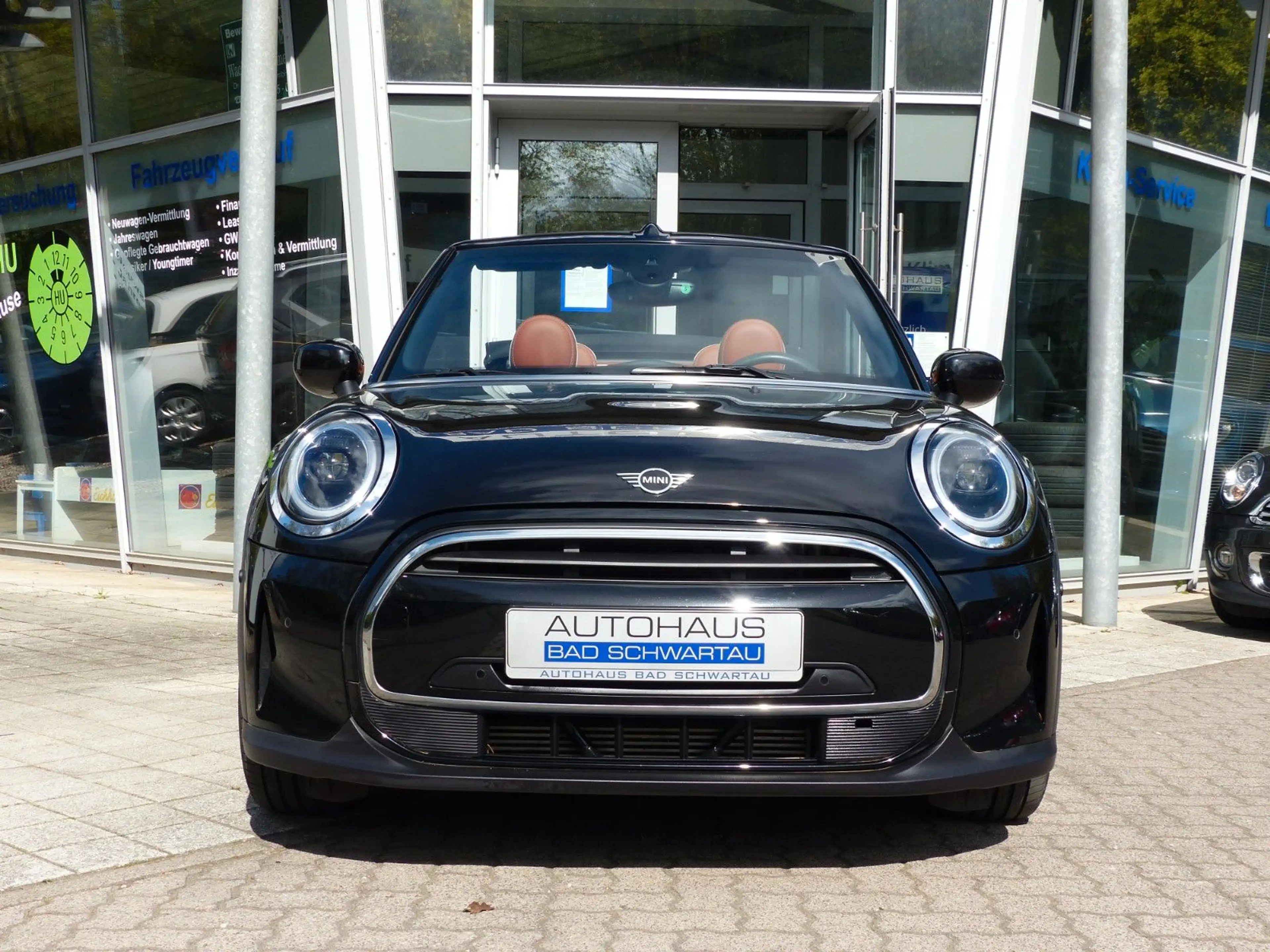 MINI One Cabrio Classic Trim, Leder Chester, Navi uvm — photo 4