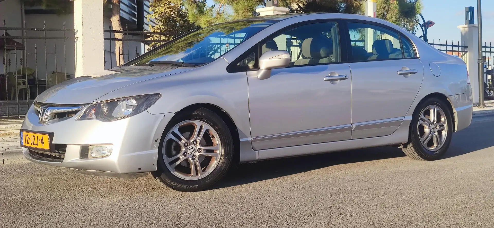 Honda Civic 1.3 LPG Hybrid Stoelverwarming Airco 2007 op Gas ! Grijs - 1