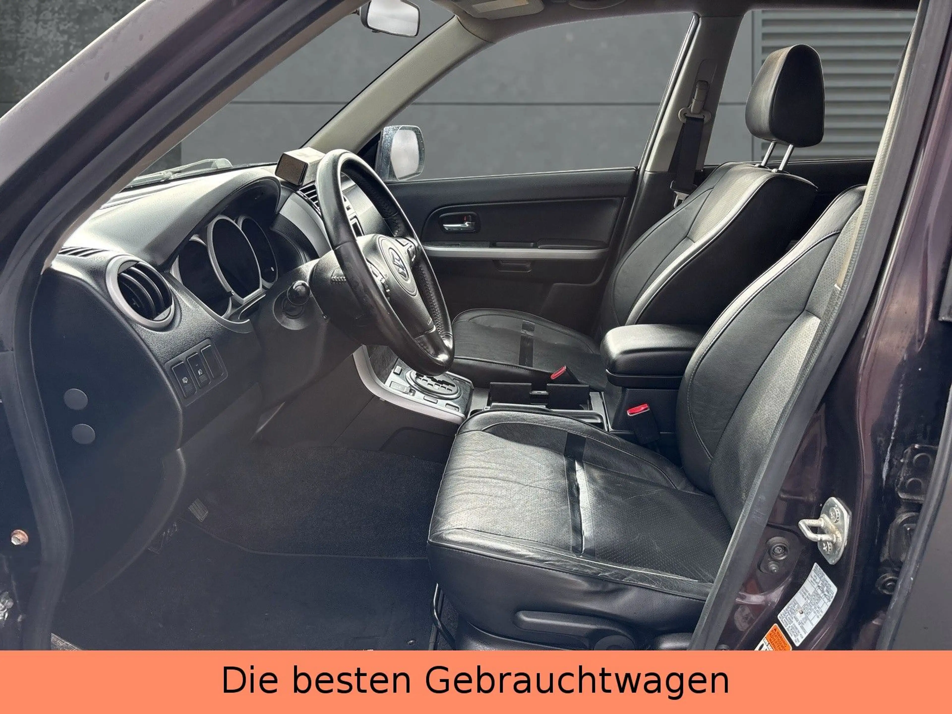 Suzuki Grand Vitara 3.2 VVT 20 Jahre-FOLIERT-TÜV NEU — photo 12