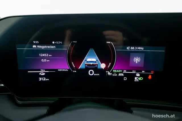 Audi A6 view 11