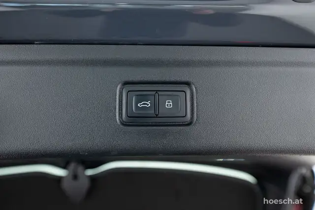 Audi A6 view 9