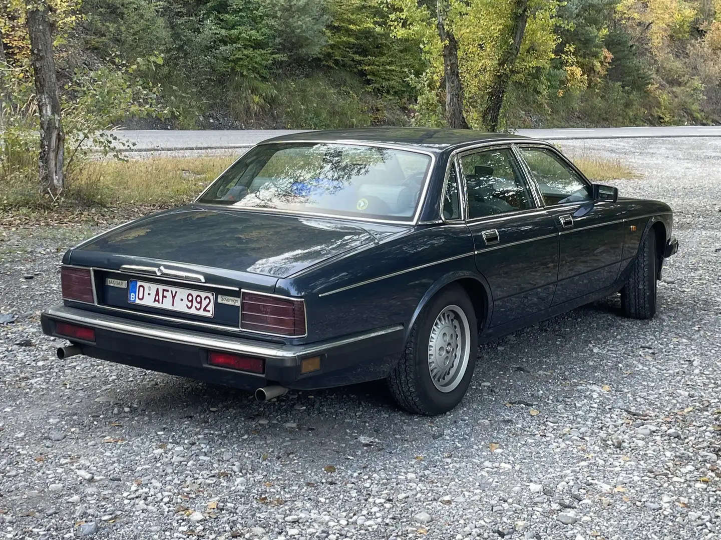 Jaguar XJ40 Sovereign Blauw - 1