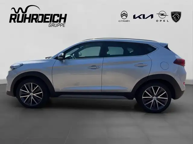 Hyundai Tucson view 2