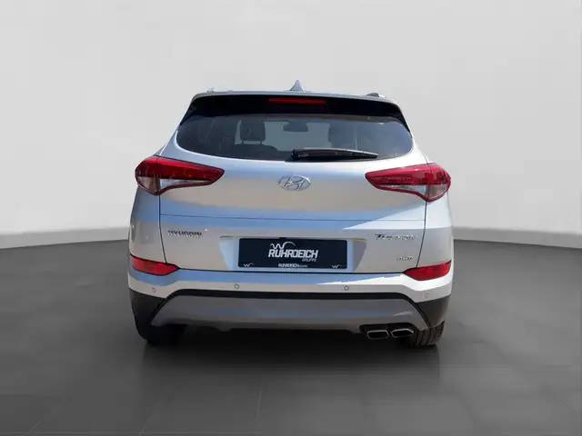 Hyundai Tucson view 4
