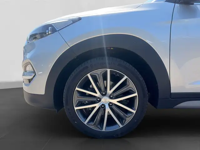 Hyundai Tucson view 7