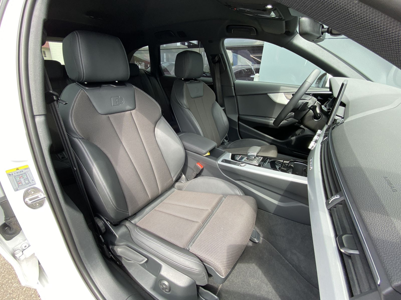 Audi A4 Avant 40 TDI quattro S line MMI AHK Matrix Kamera — photo 14