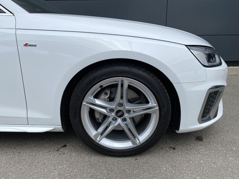 Audi A4 Avant 40 TDI quattro S line MMI AHK Matrix Kamera — photo 8