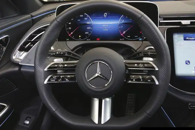 Mercedes-Benz E-Class view 13