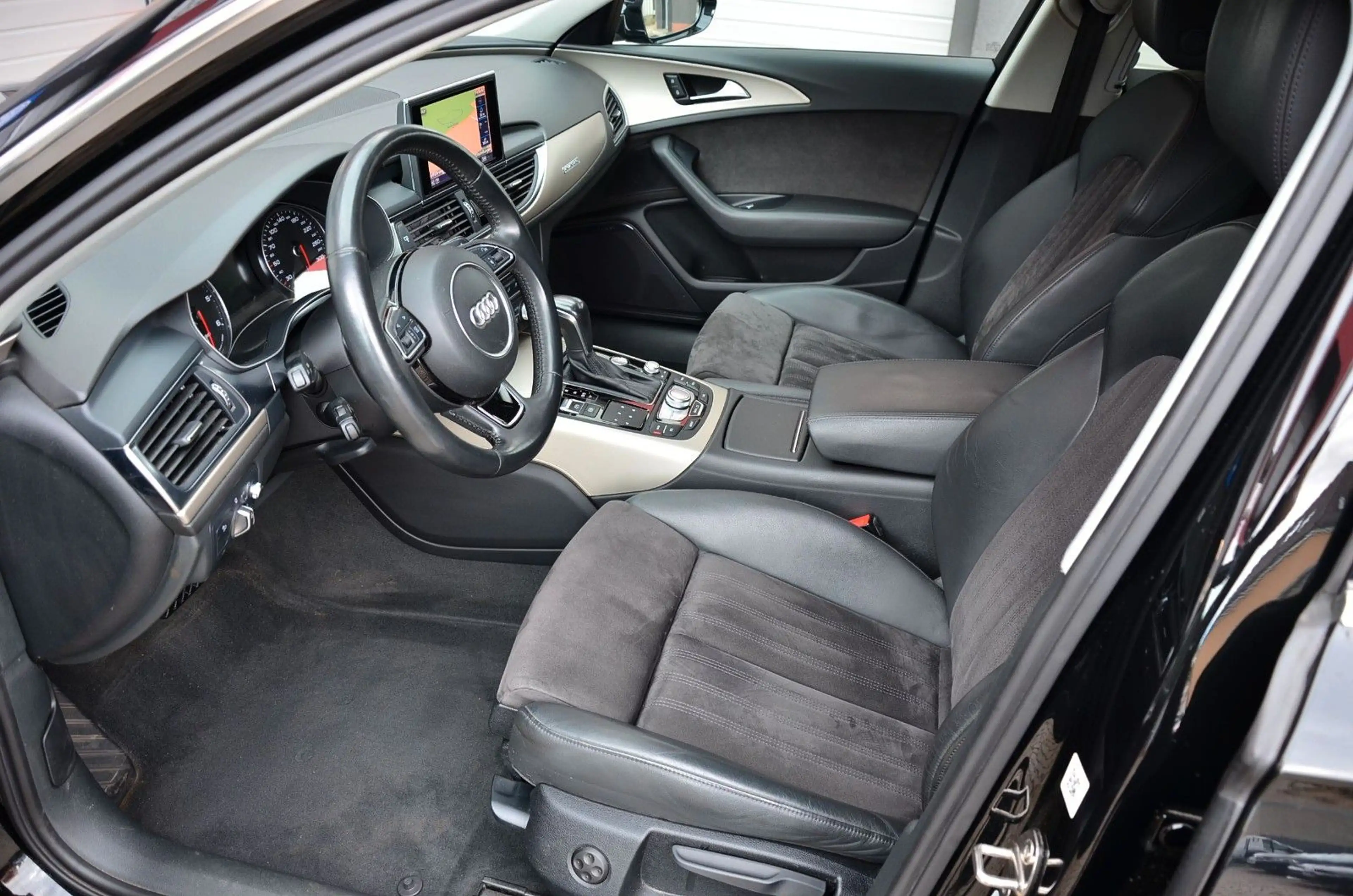 Audi A6 allroad quattro 3.0 TDI *320PS/AHK/MatrixLED* — photo 9