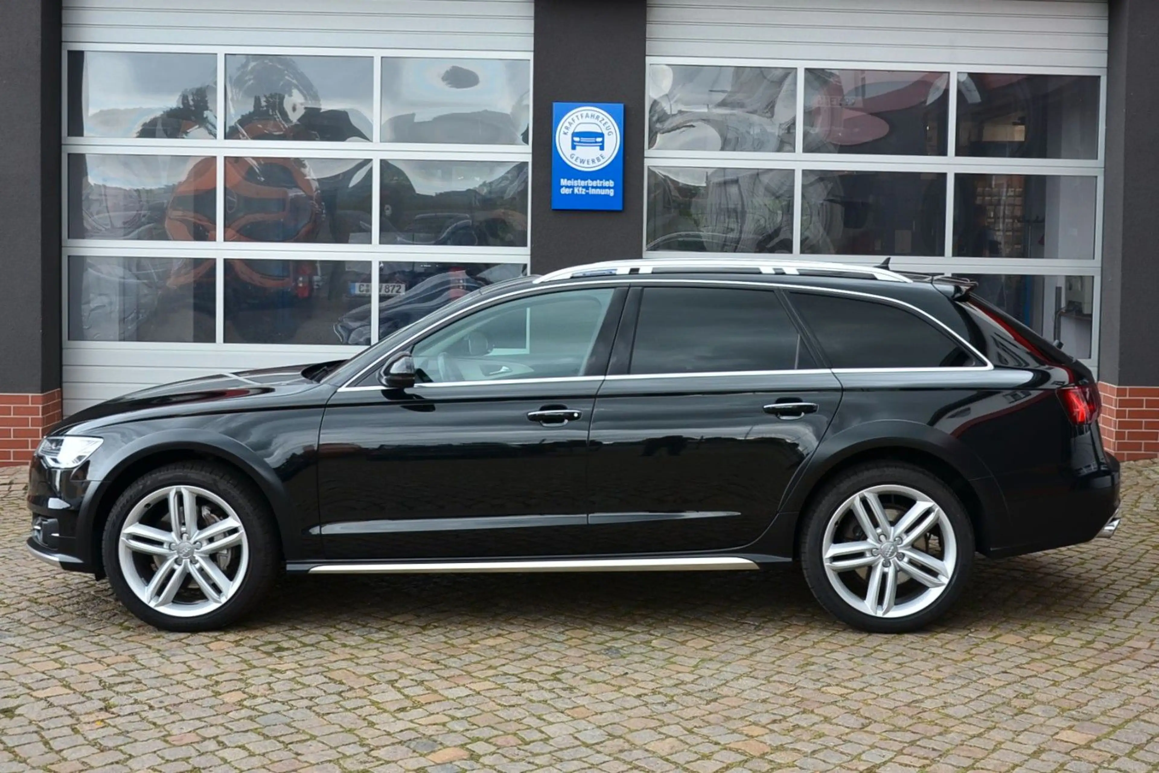 Audi A6 allroad quattro 3.0 TDI *320PS/AHK/MatrixLED* — photo 8