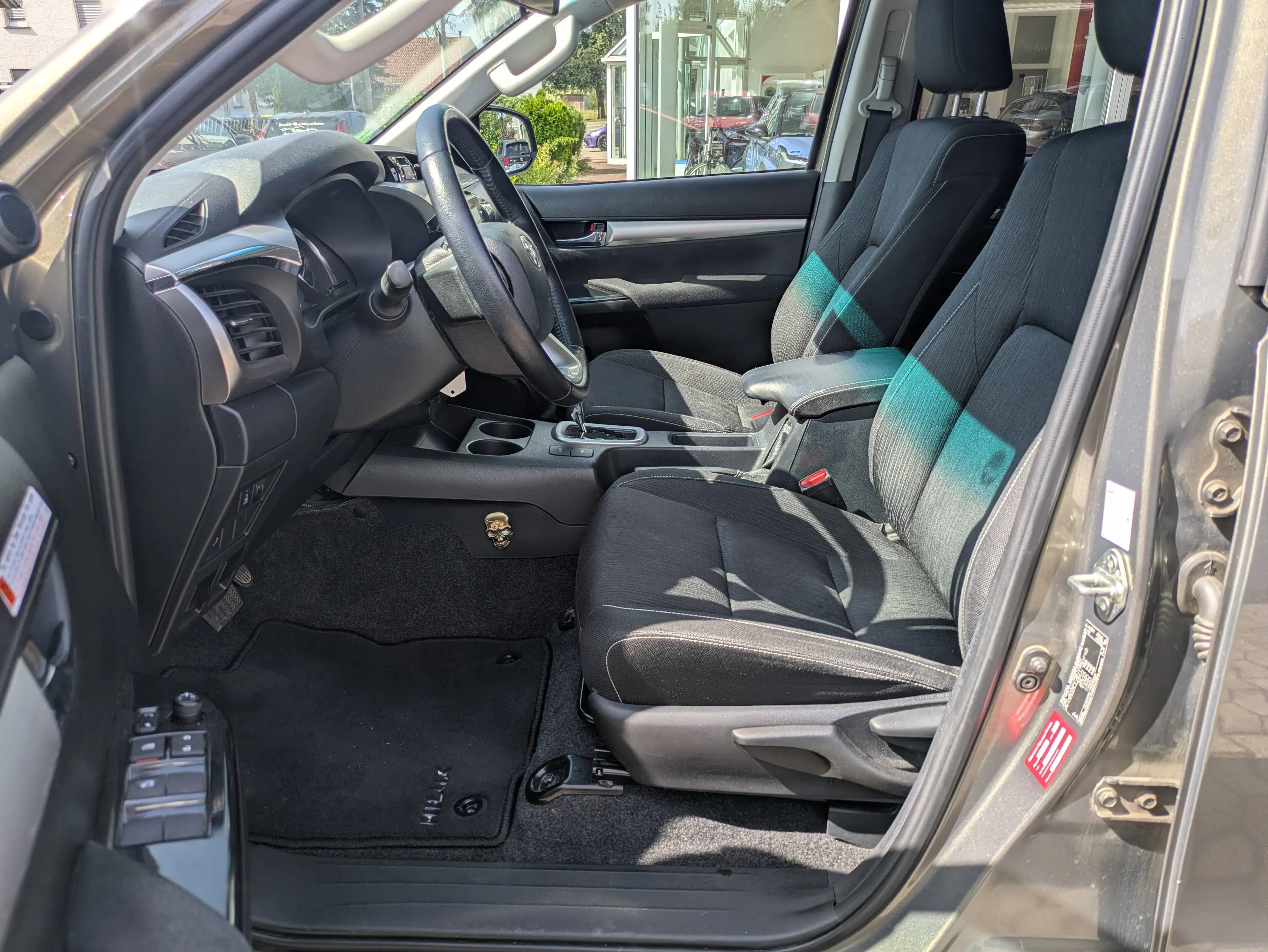 Toyota Hilux D-4D 4x4 Double Cab Autm. Comfort — photo 9