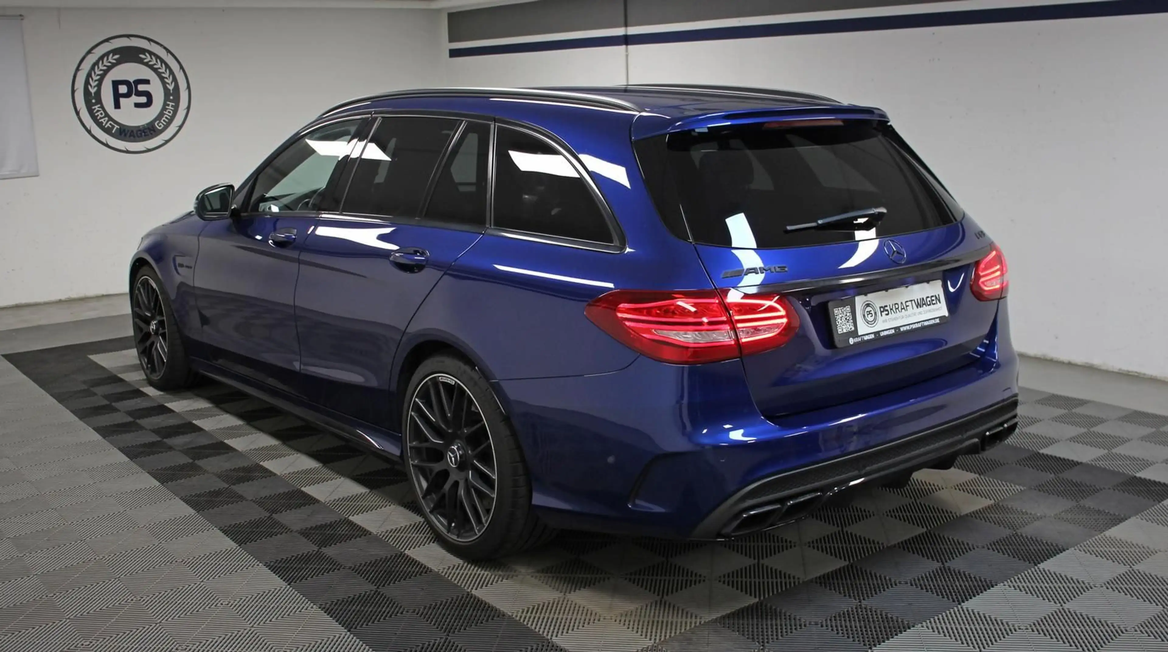 Mercedes-Benz C 63 AMG C 63 T AMG PERF.SITZ DISTRONIC NIGHT BURMESTER ! — photo 4