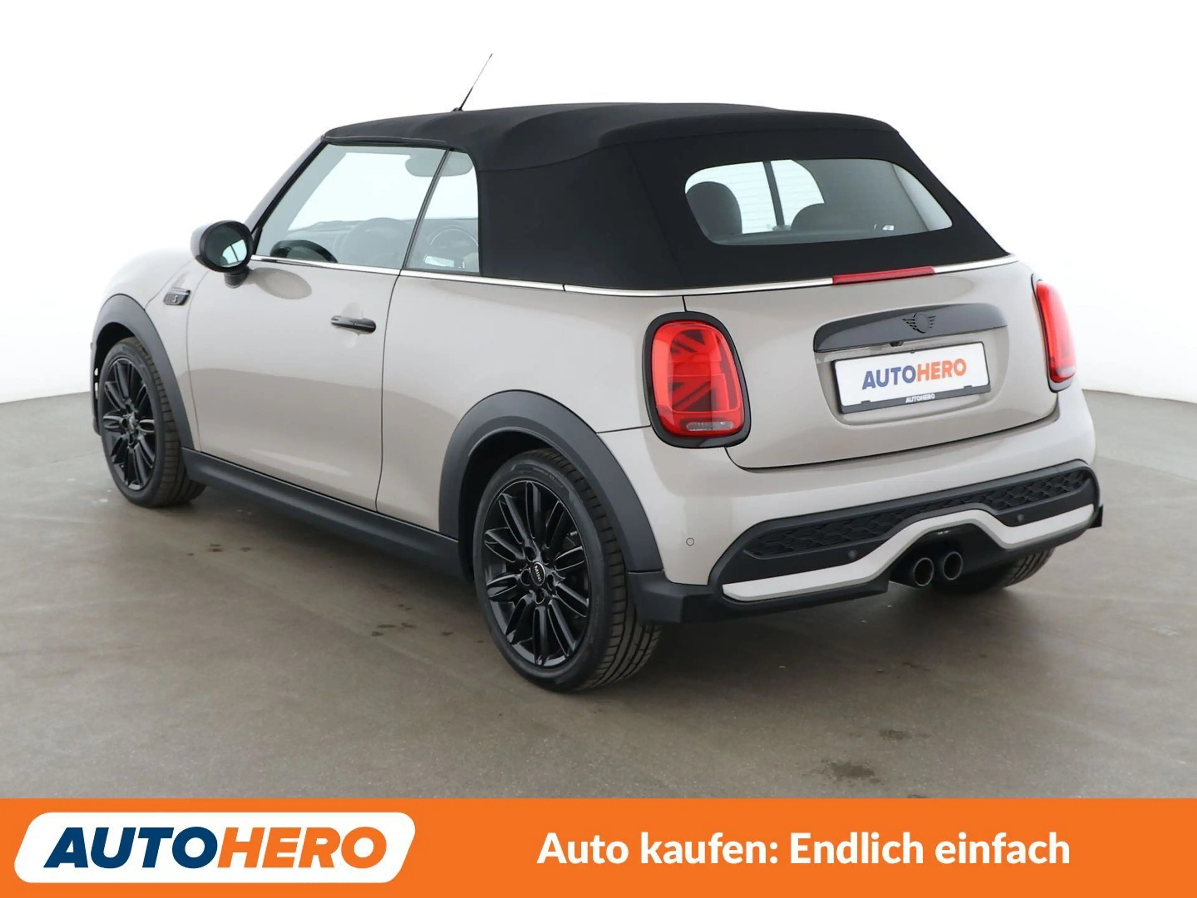 MINI Cooper S Cabrio Cooper S Classic Trim Aut.*NAVI*CAM*PDC* — photo 4