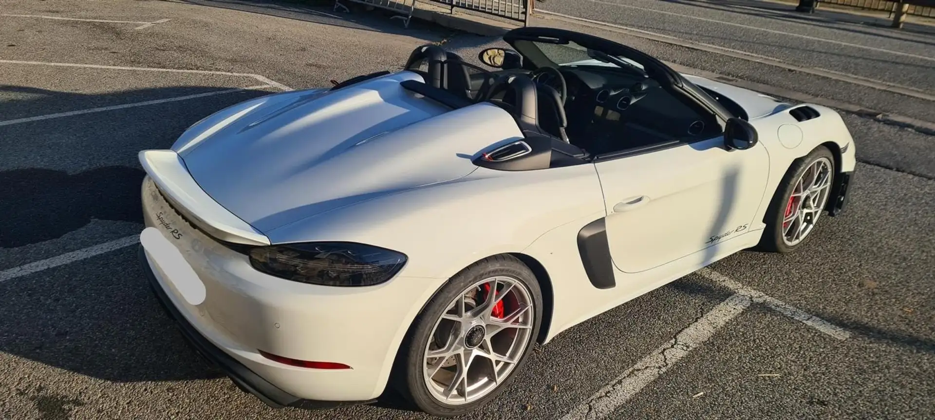 Porsche 718 Spyder RS PDK Weiß - 2