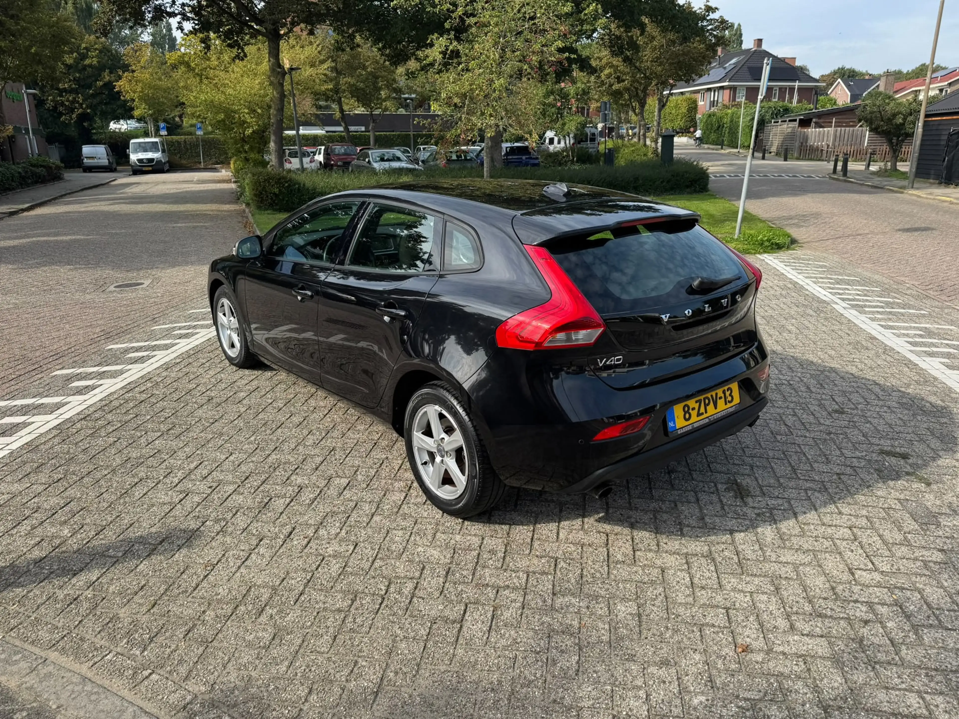 Volvo V40 1.6 T2 Summum — photo 7