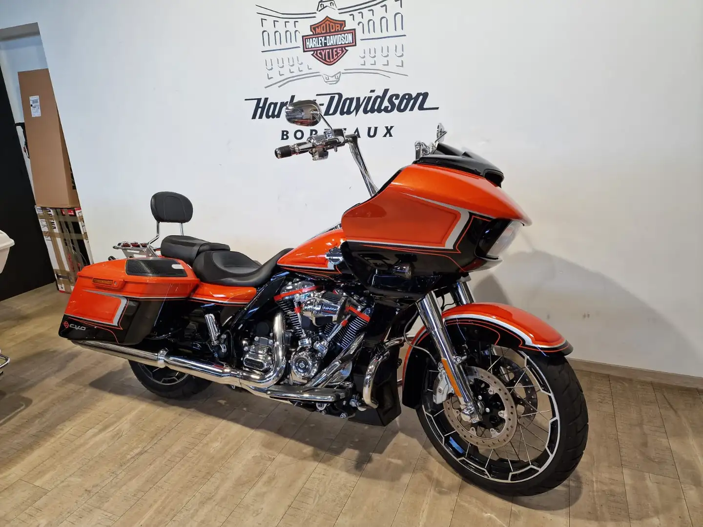 Harley-Davidson Road Glide Orange - 2