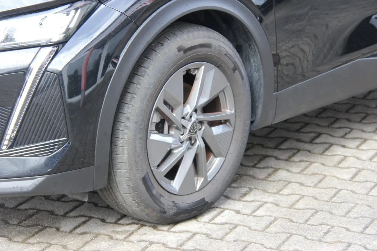 Peugeot 408 Mildd Hybrid 145PS Allure AdaptivTempomat 9