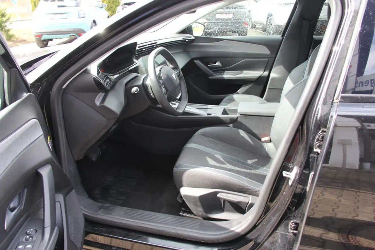 Peugeot 408 Mildd Hybrid 145PS Allure AdaptivTempomat 10