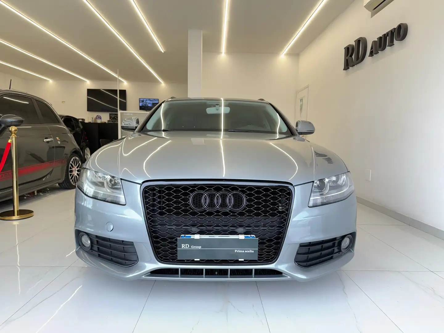 Audi A4 Avant 2.0 tdi Advanced S-line Automatico Grau - 2